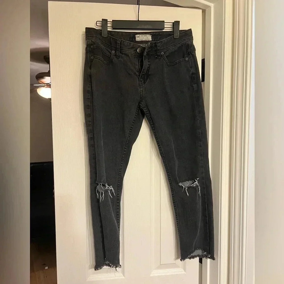 Free People Black Jeans Size 28 - Picture 1 of 9